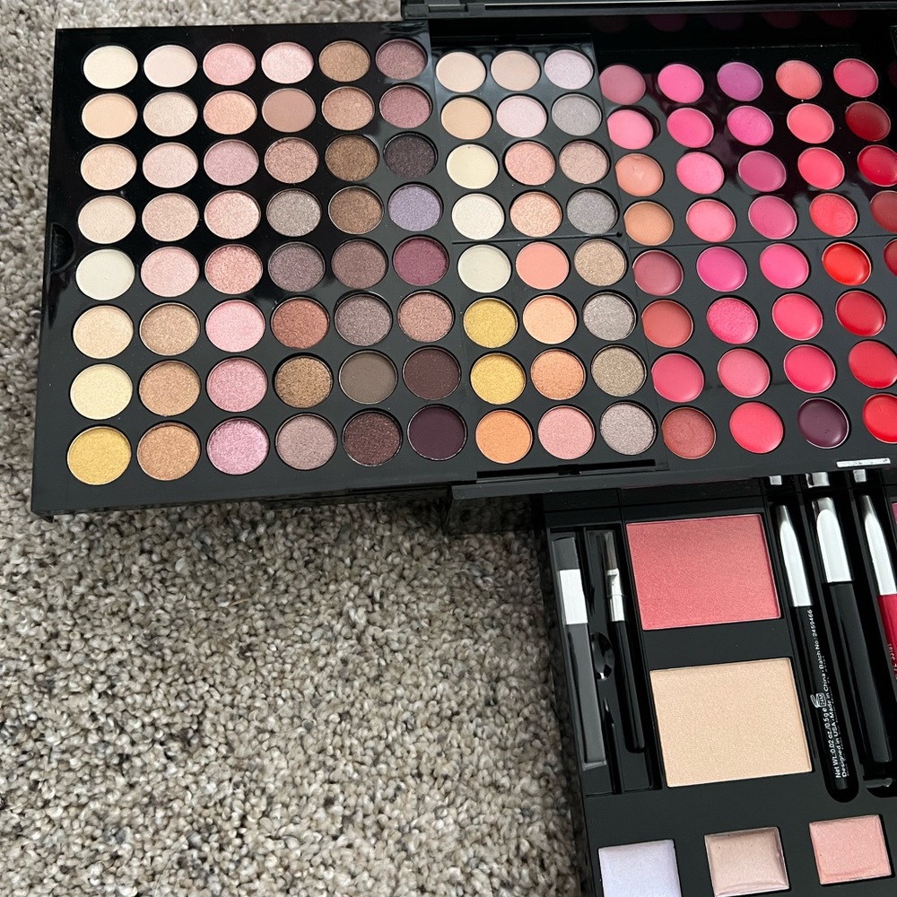Makeup Box - Picture 4 of 5